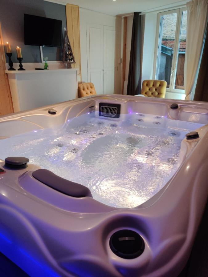 Suite Eden Avec Jacuzzi Prive Chaumont  Bagian luar foto
