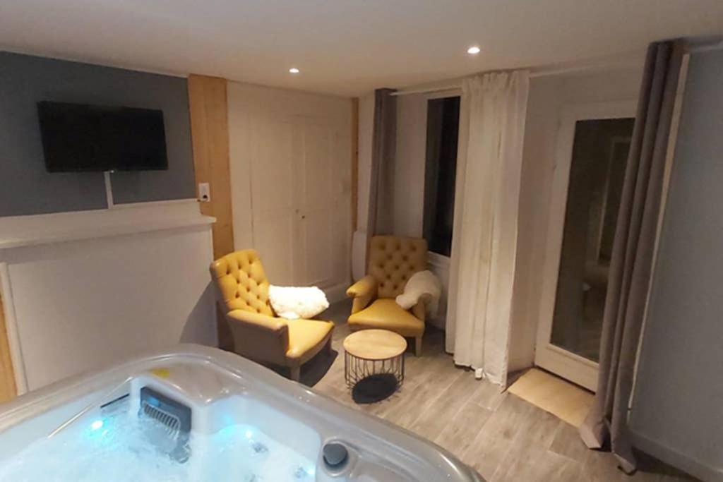 Suite Eden Avec Jacuzzi Prive Chaumont  Bagian luar foto